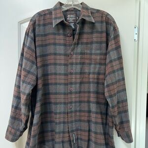 Men's Plaid Flannel Button-Up Shirt